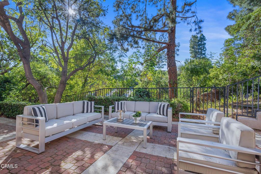 Property photo 38