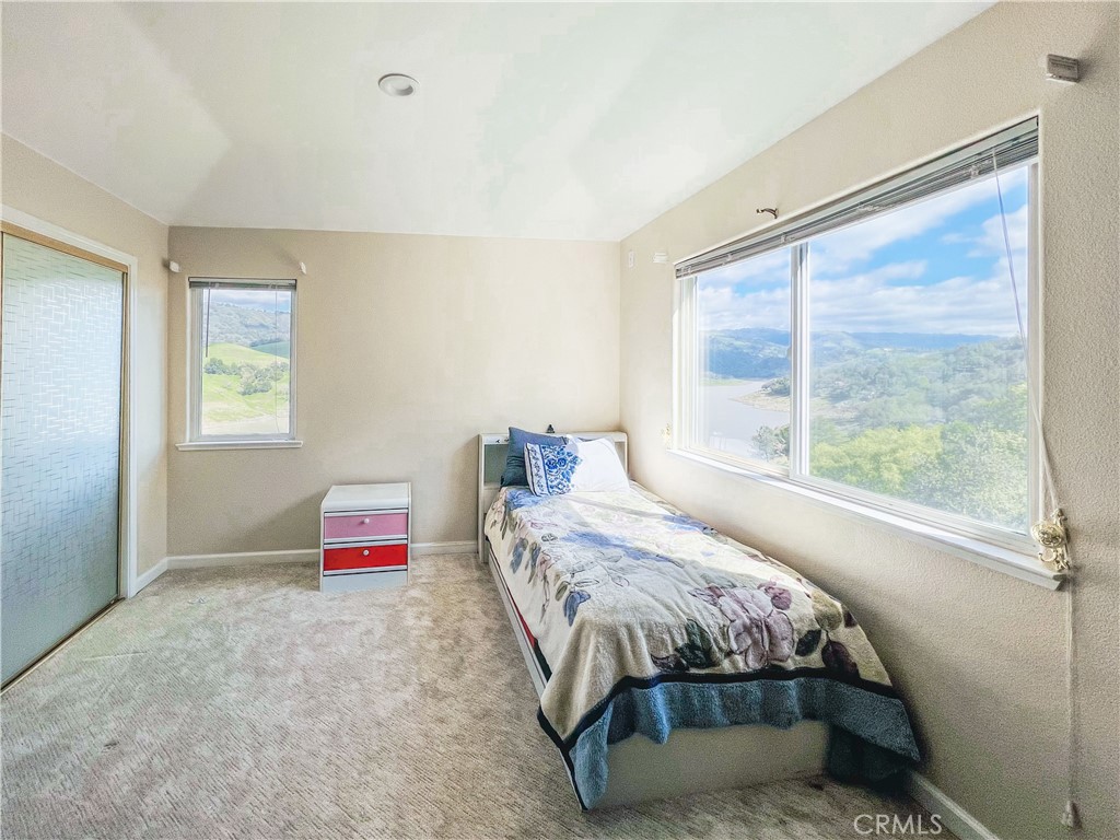 Property photo 38