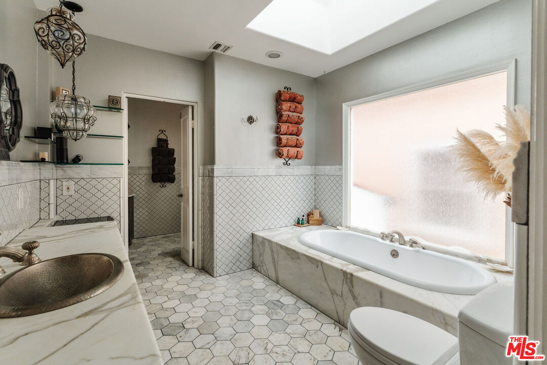 Property photo 44