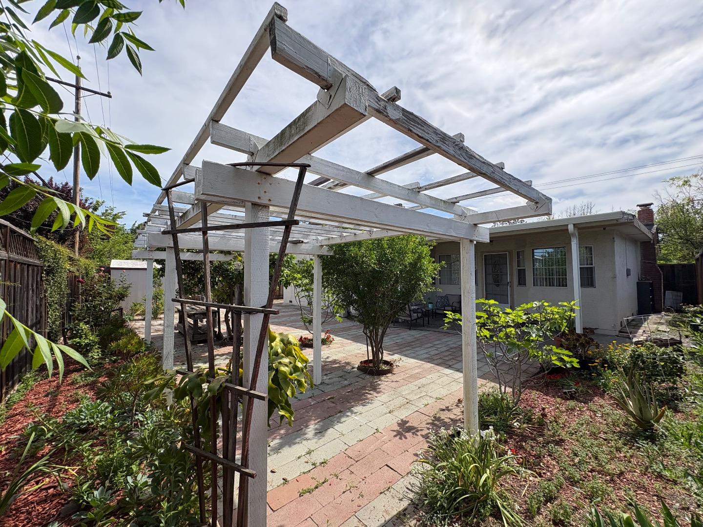 Property photo 35