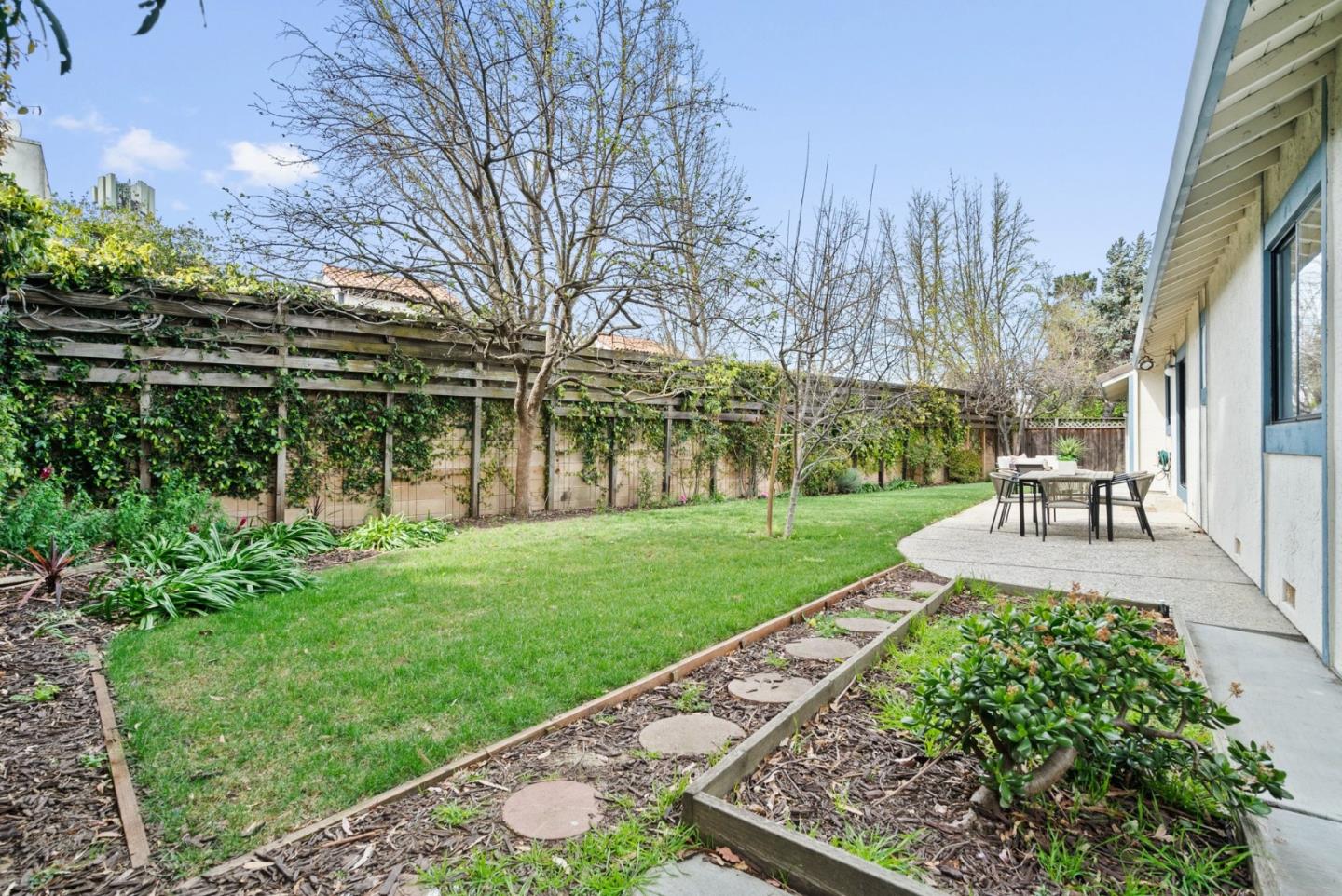 Property photo 44