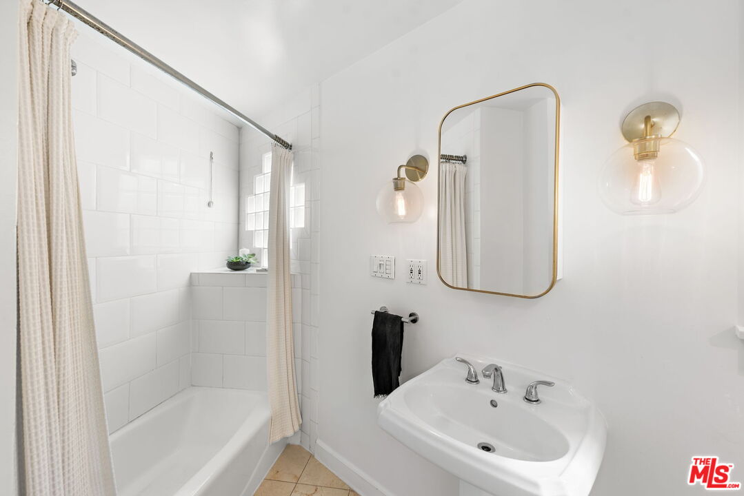 Property photo 48