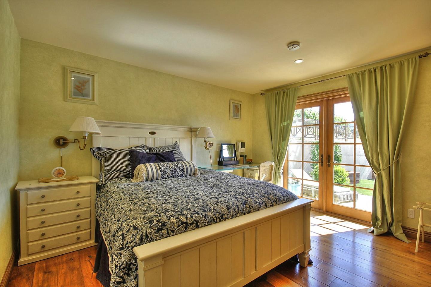 Property photo 23