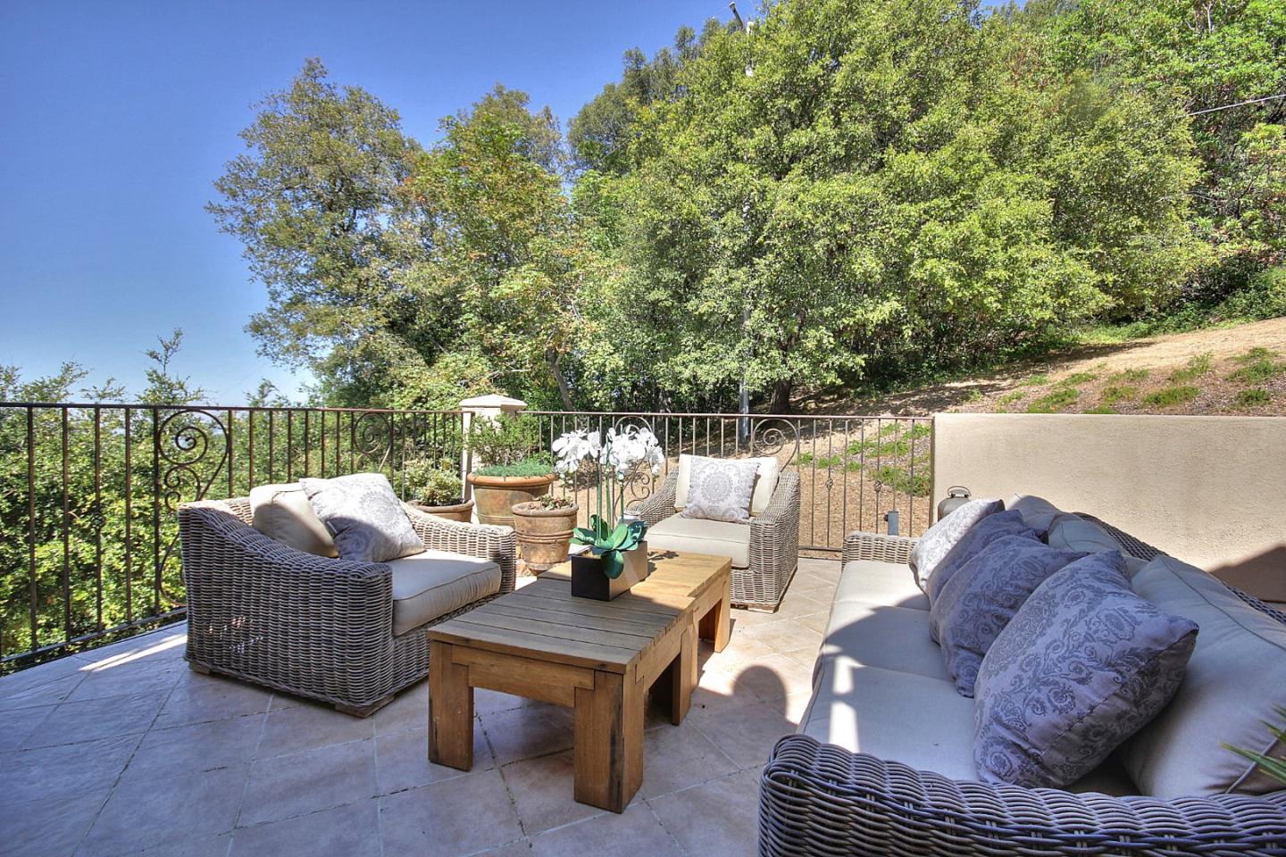 Property photo 31