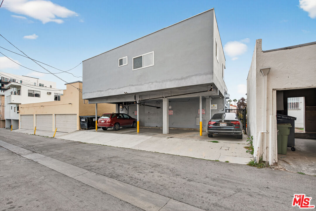 Property photo 31