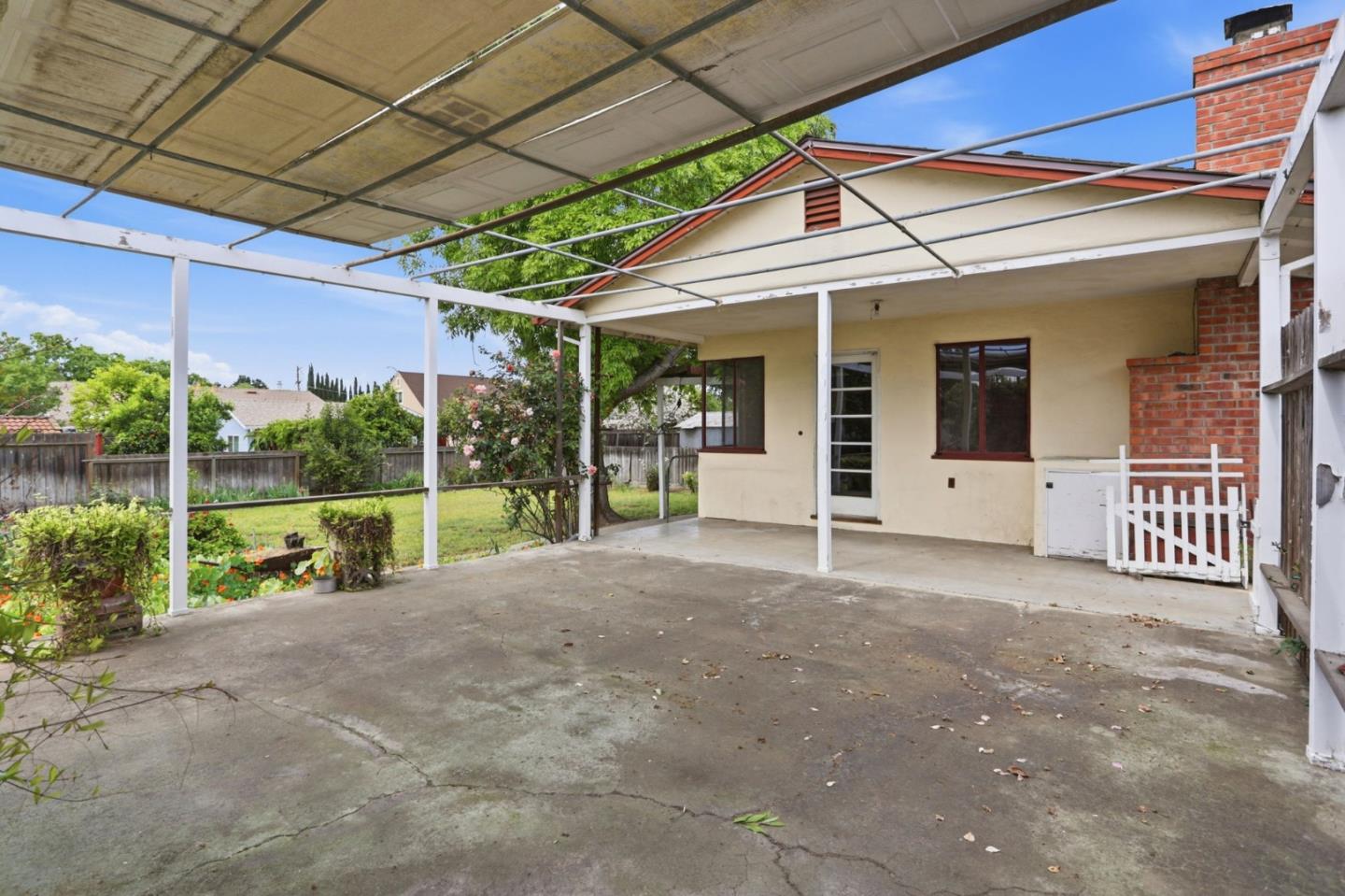 Property photo 50