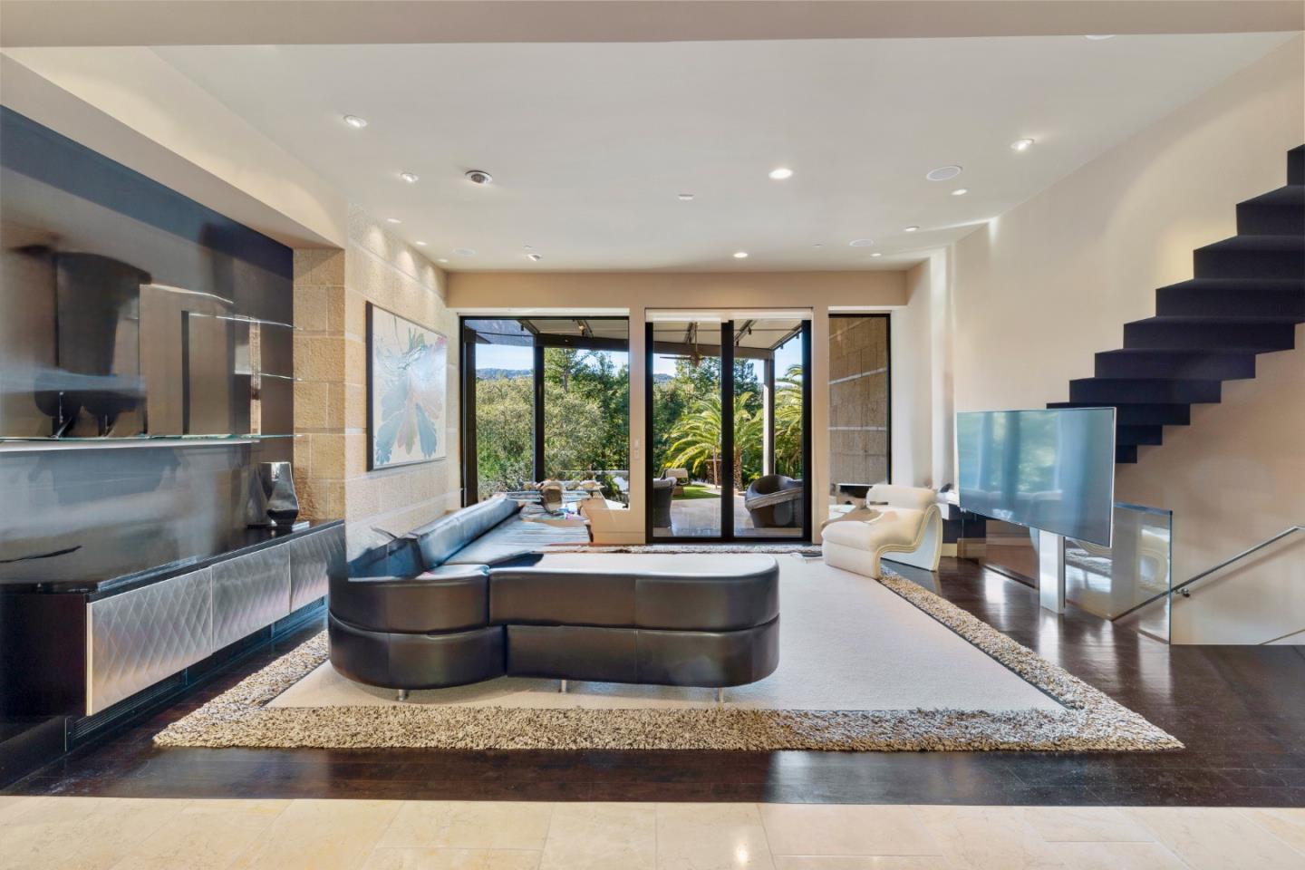 Property photo 37