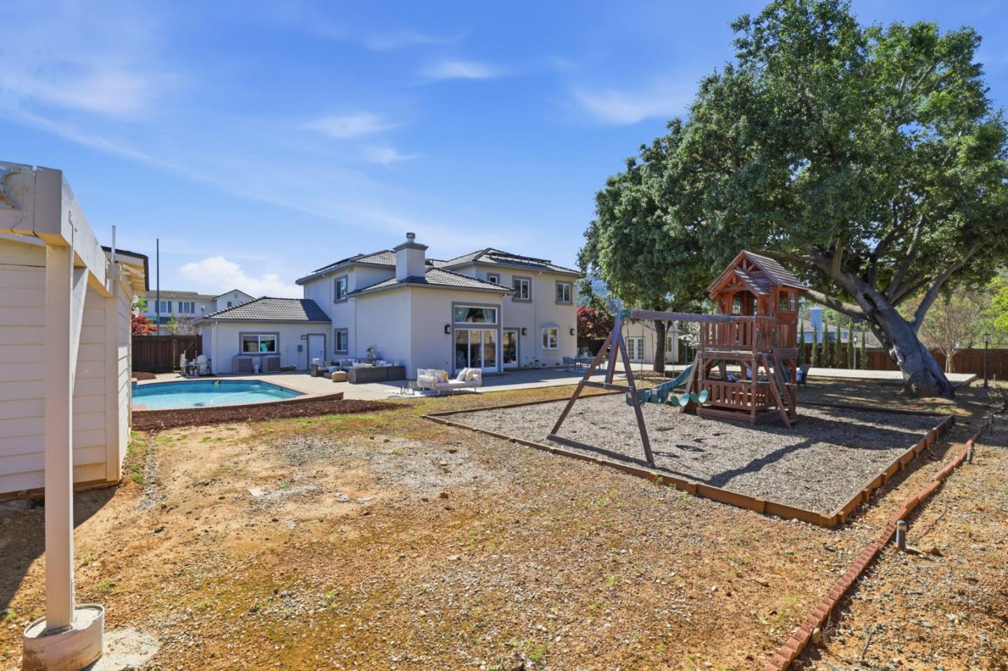 Property photo 42