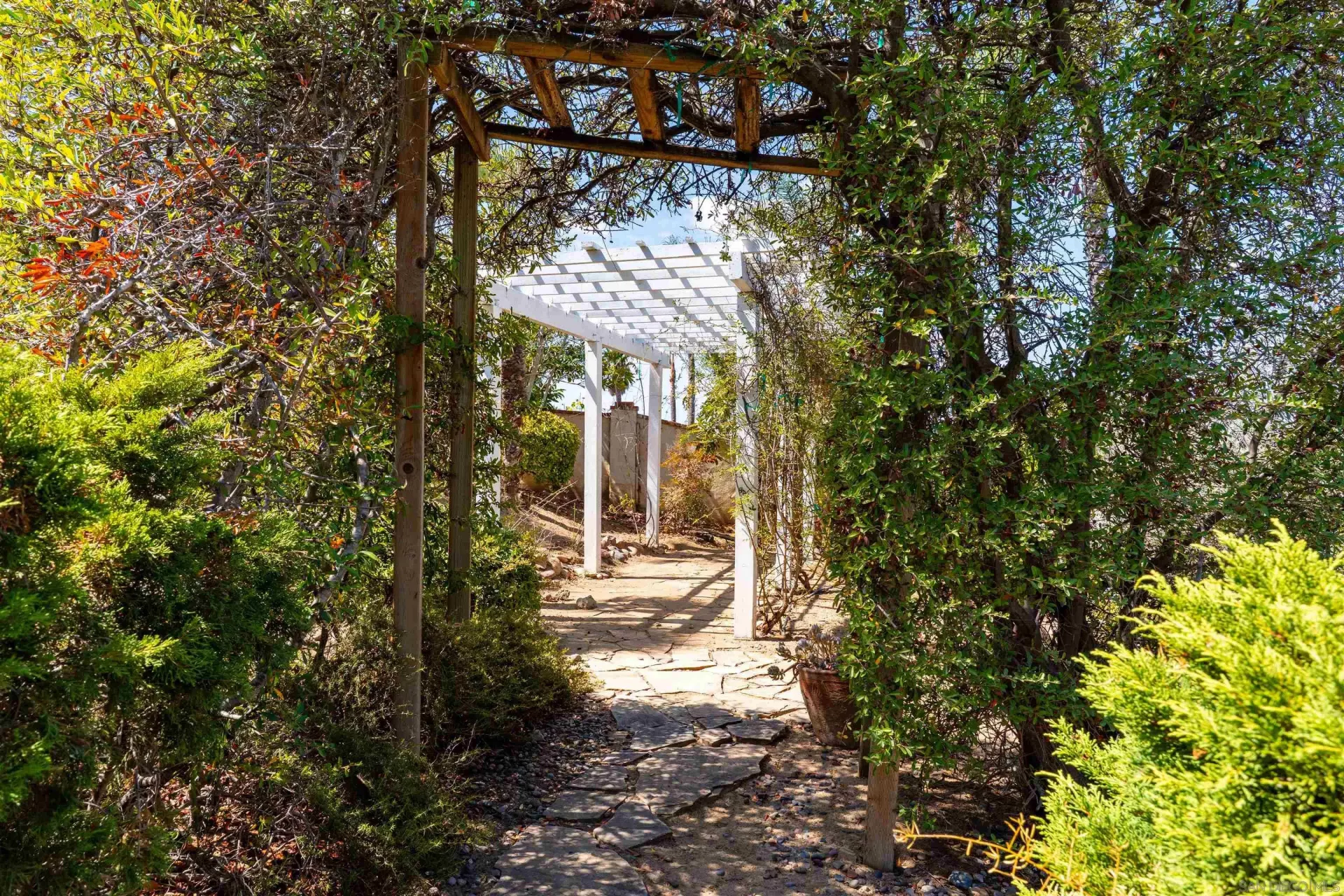 Property photo 36