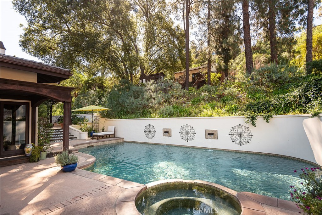 Property photo 32