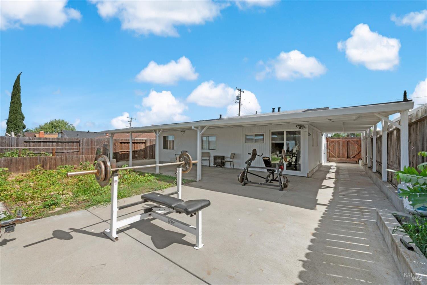 Property photo 37