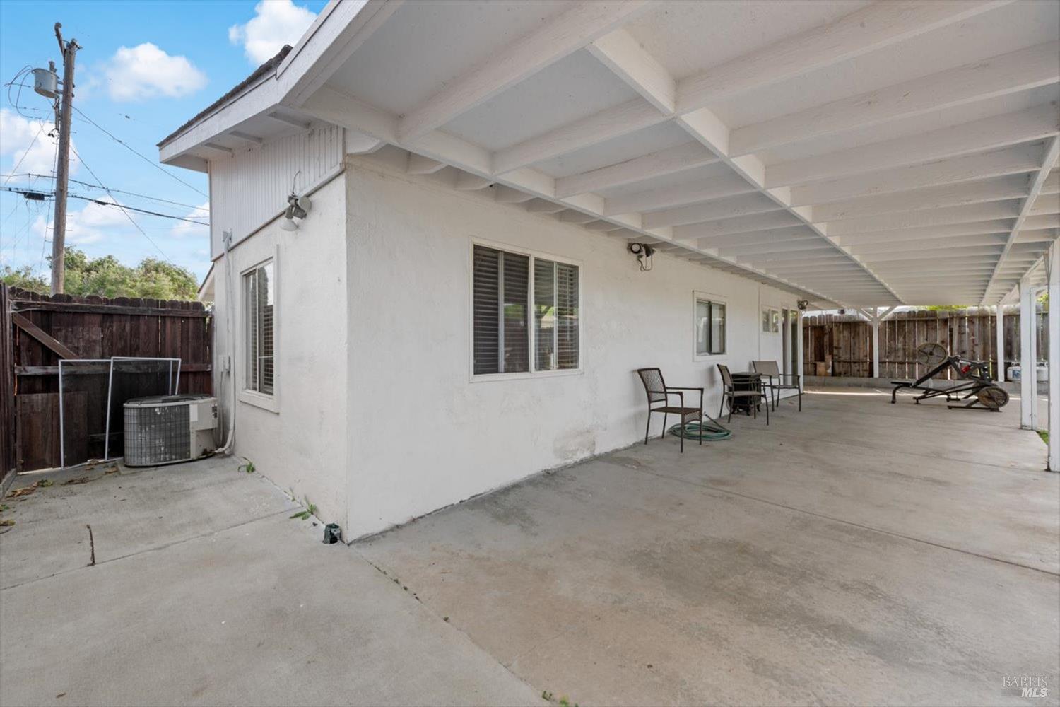 Property photo 43