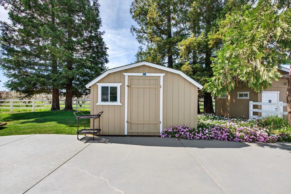 Property photo 32