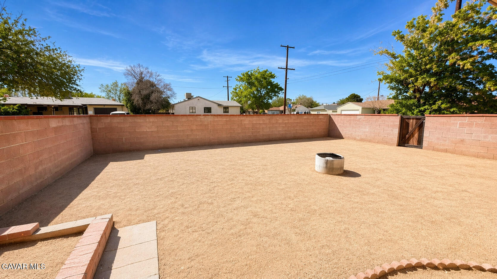 Property photo 25