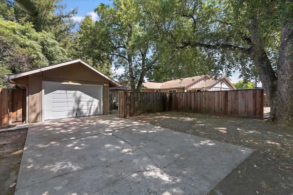 Property photo 45