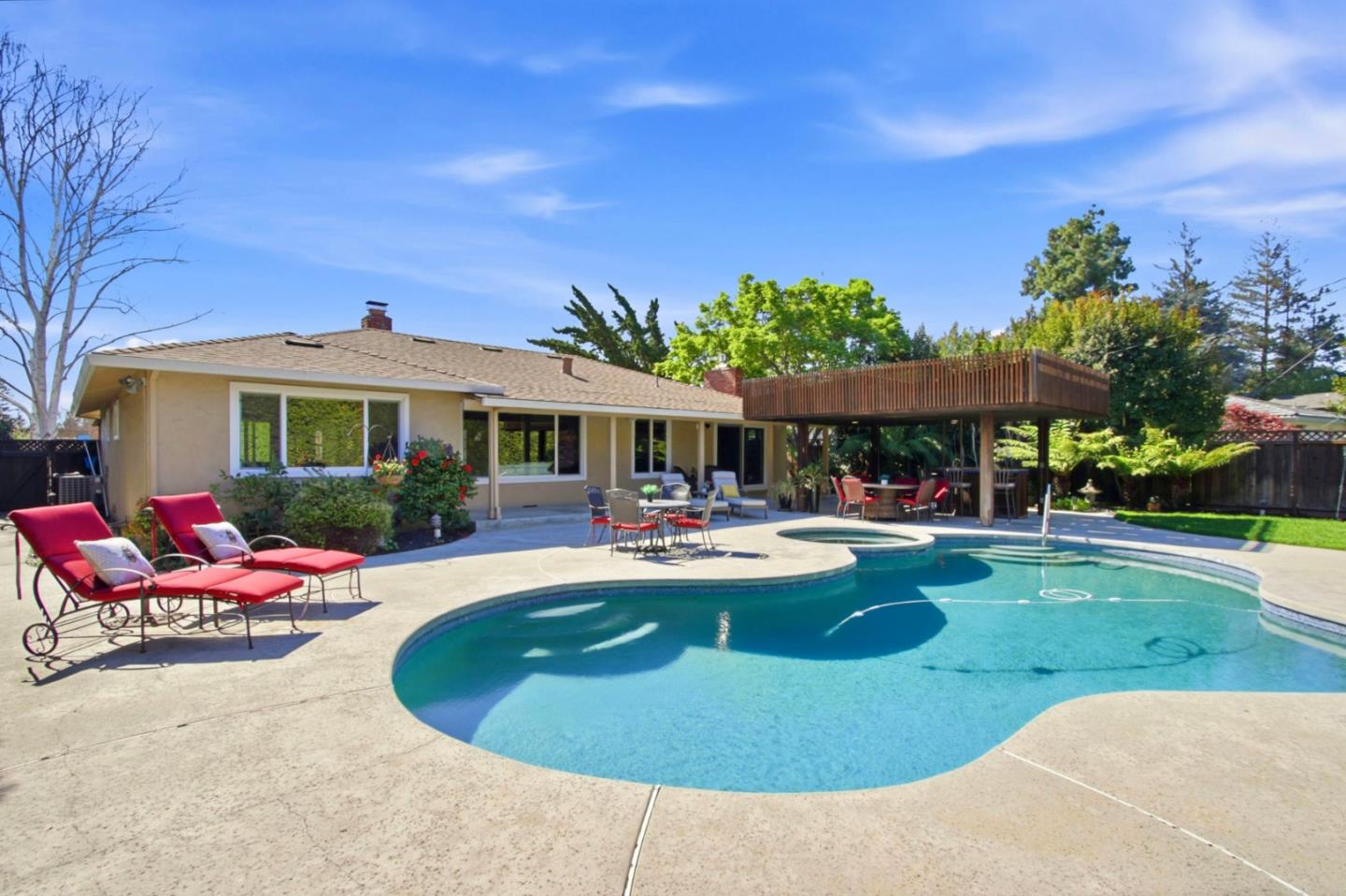 Property photo 37