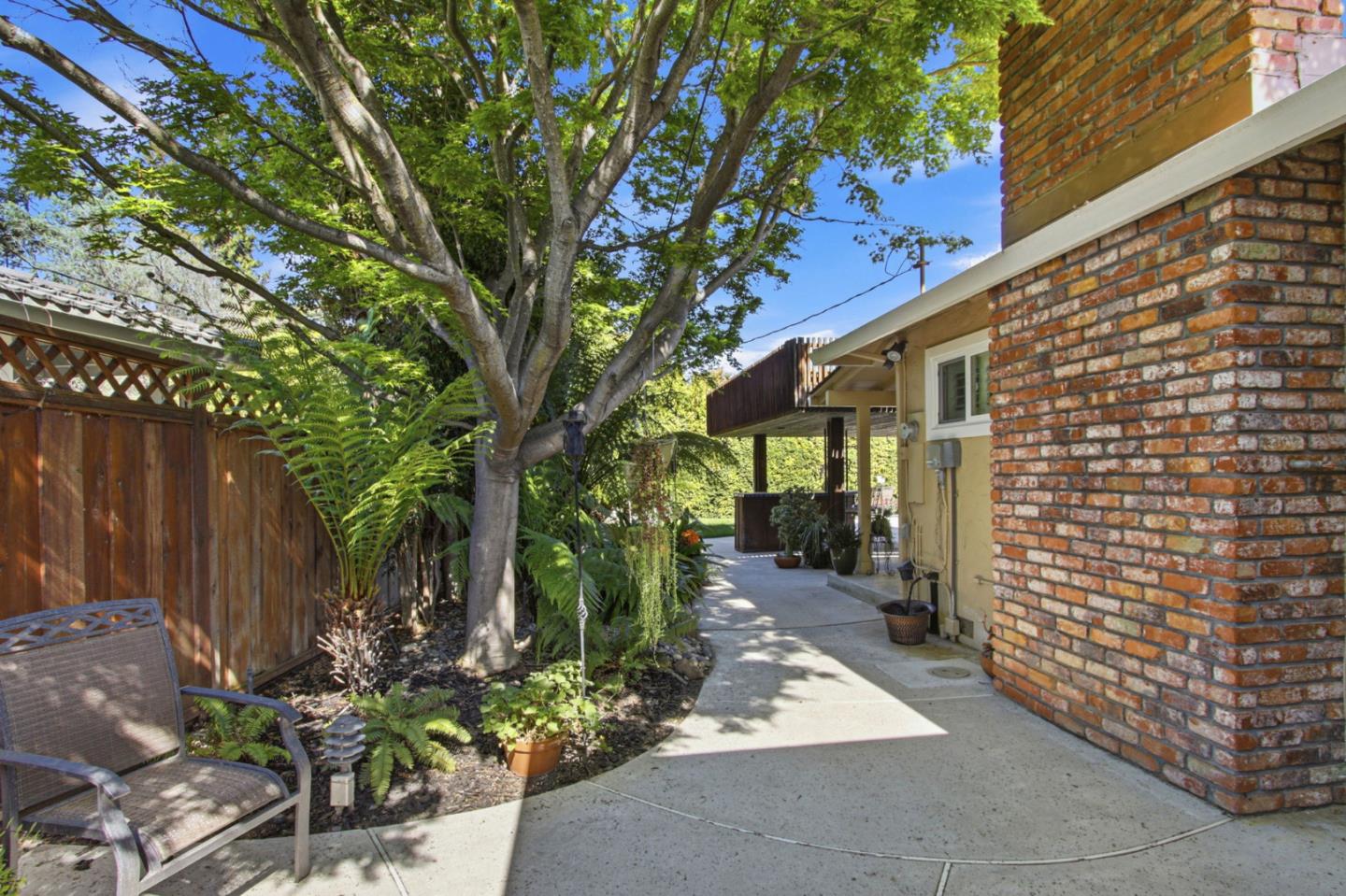 Property photo 44