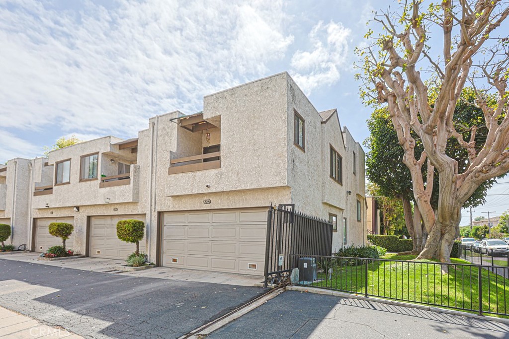 Property photo 28
