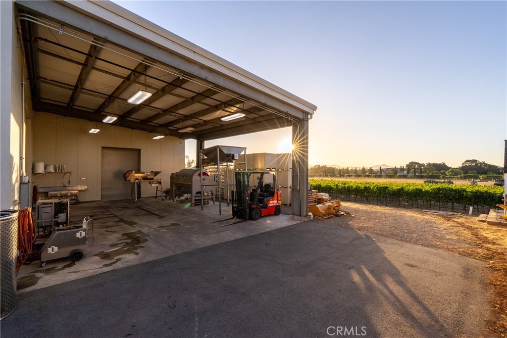 Property photo 38