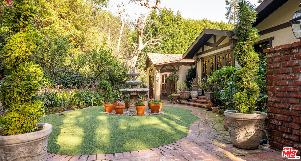 Property photo 28