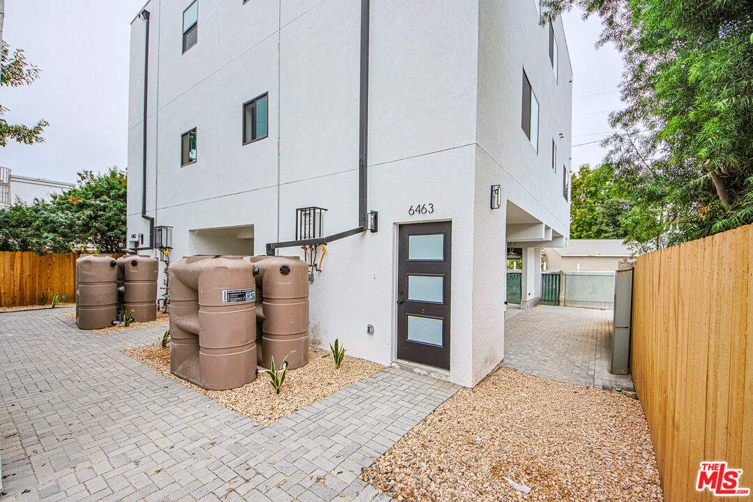 Property photo 37