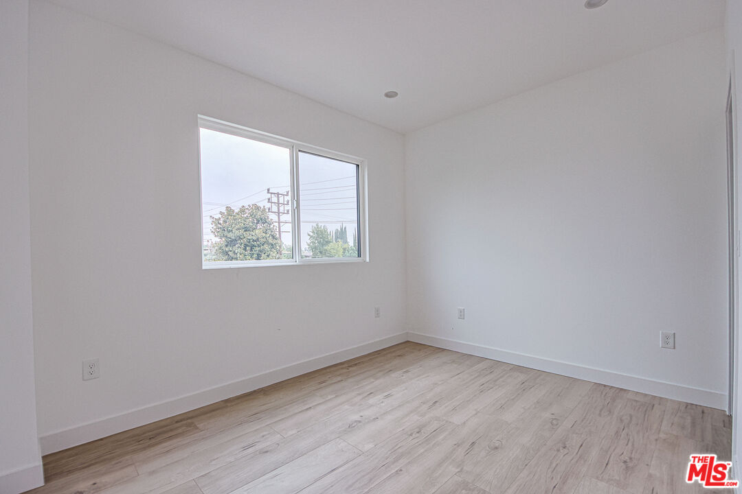 Property photo 50