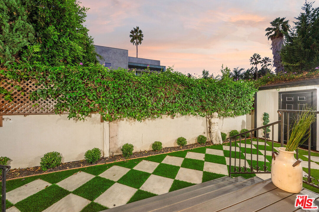 Property photo 31