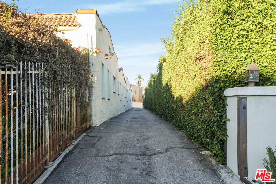 Property photo 24