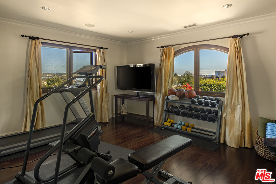 Property photo 37