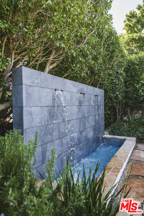 Property photo 46