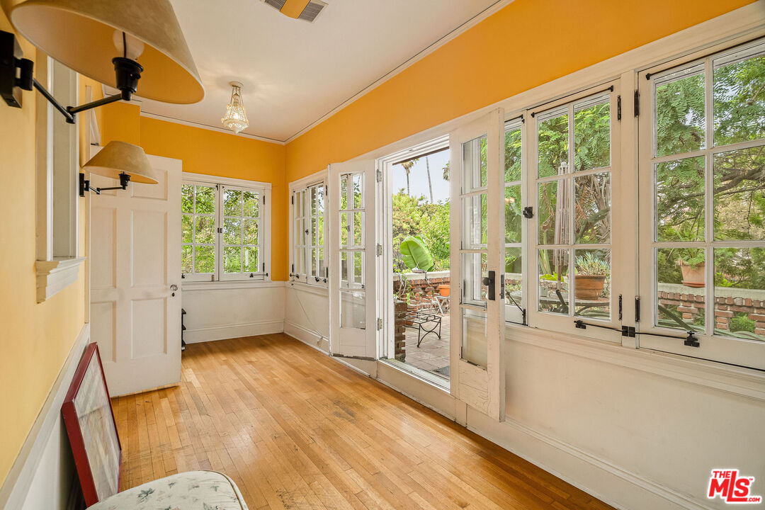 Property photo 31