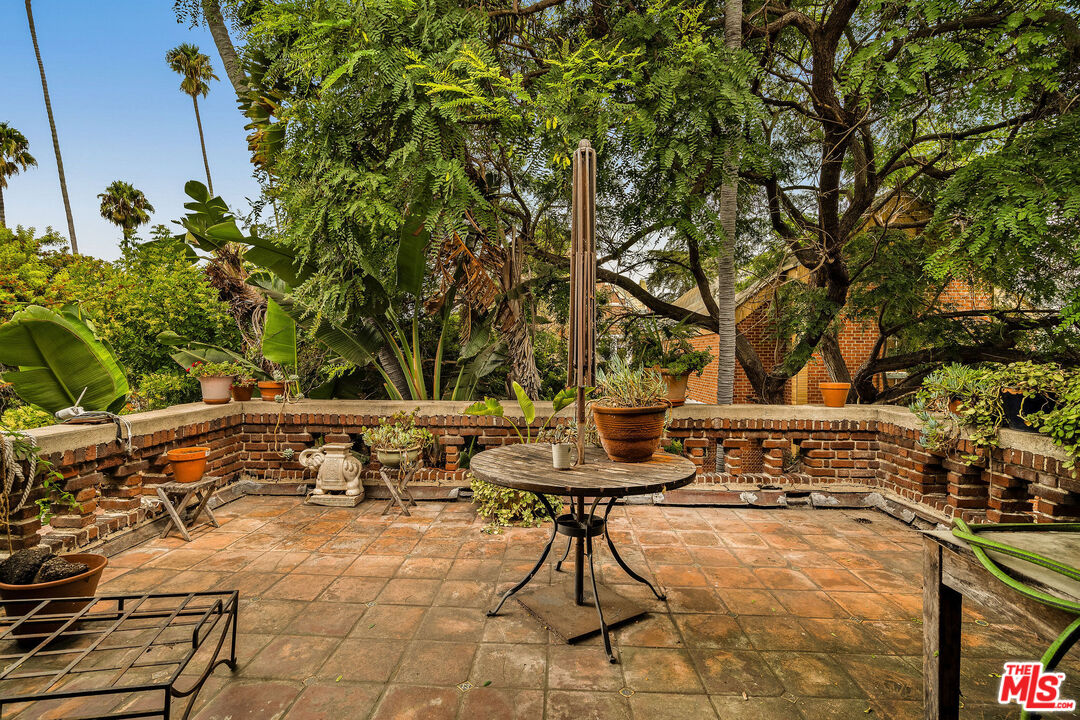 Property photo 32