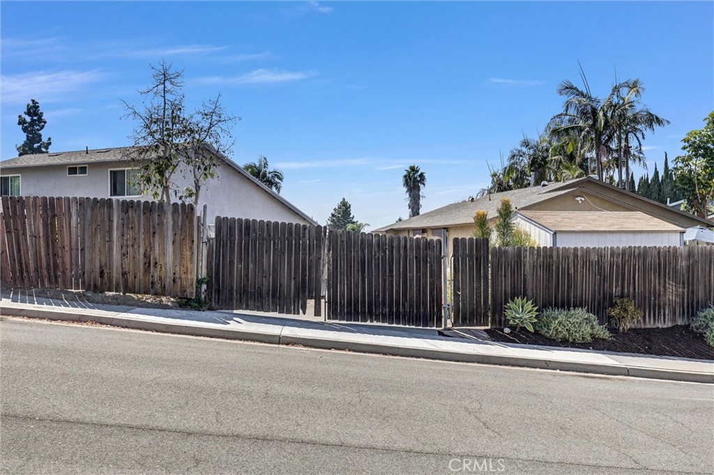 Property photo 36