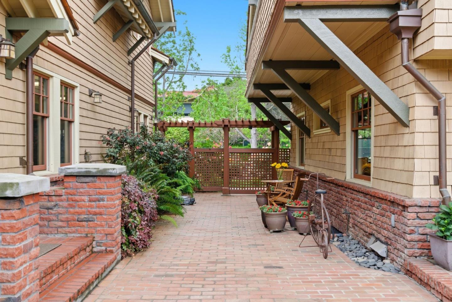 Property photo 25