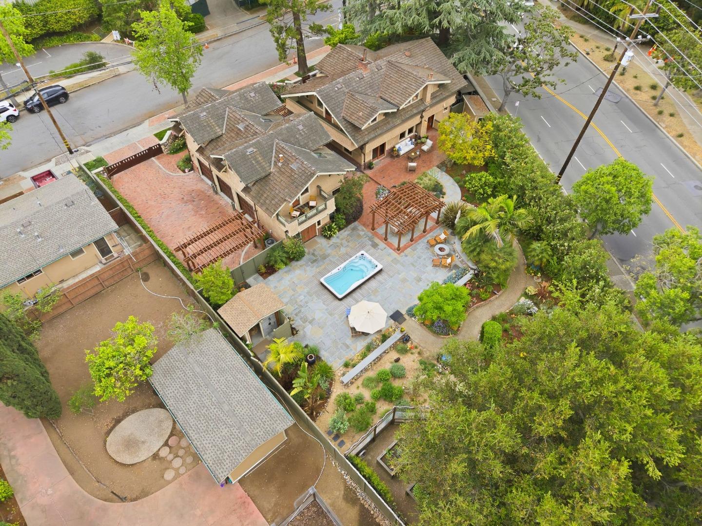 Property photo 31