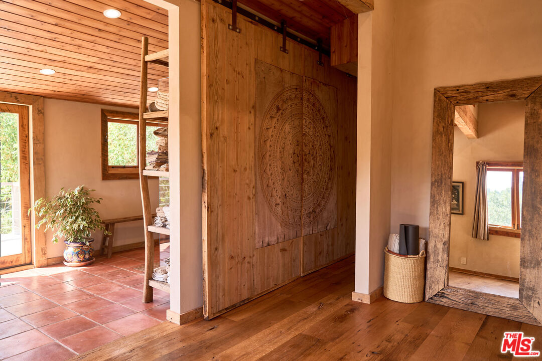 Property photo 46