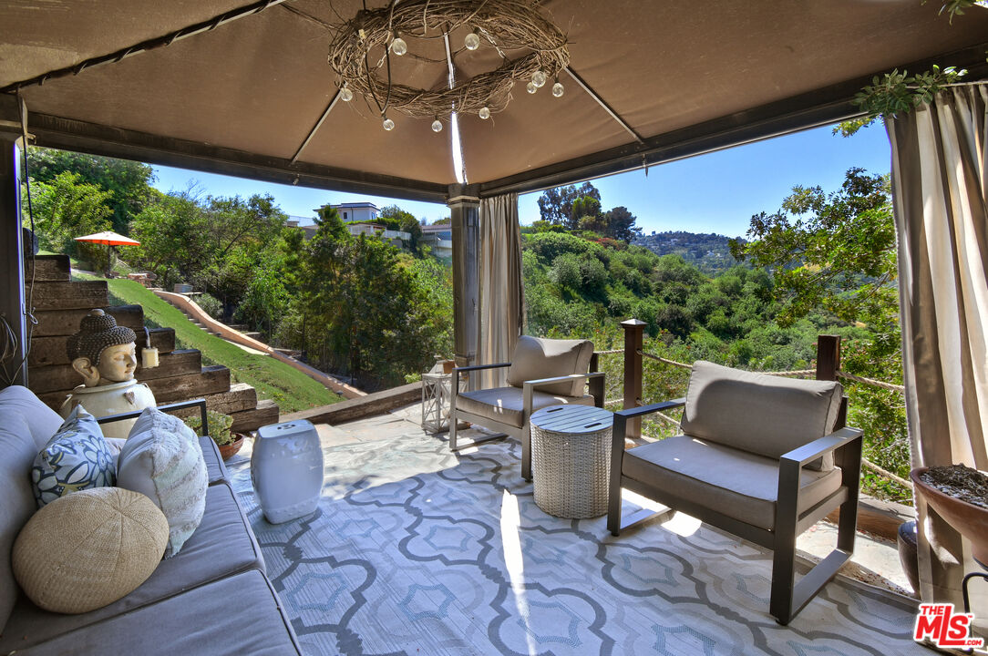 Property photo 38