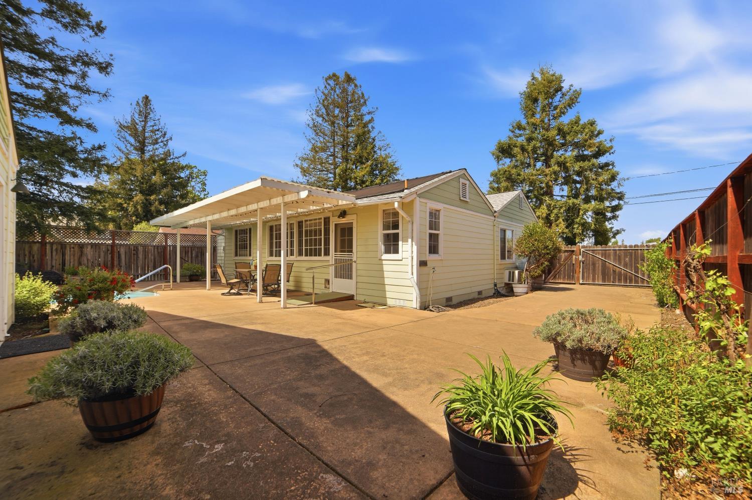 Property photo 37