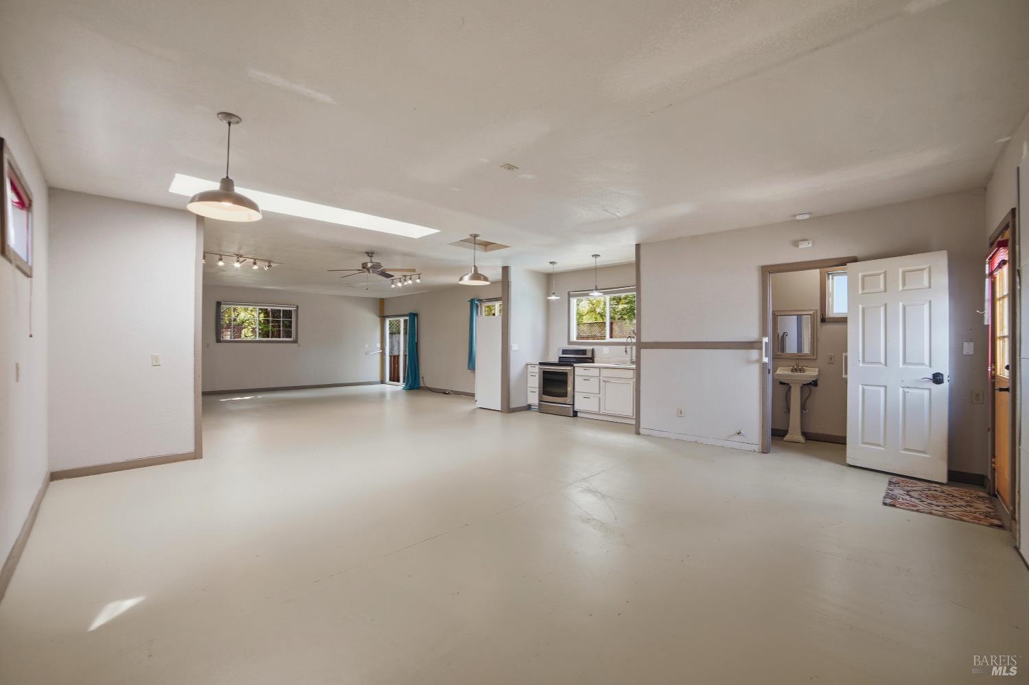 Property photo 44