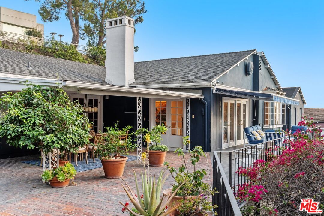 Property photo 28
