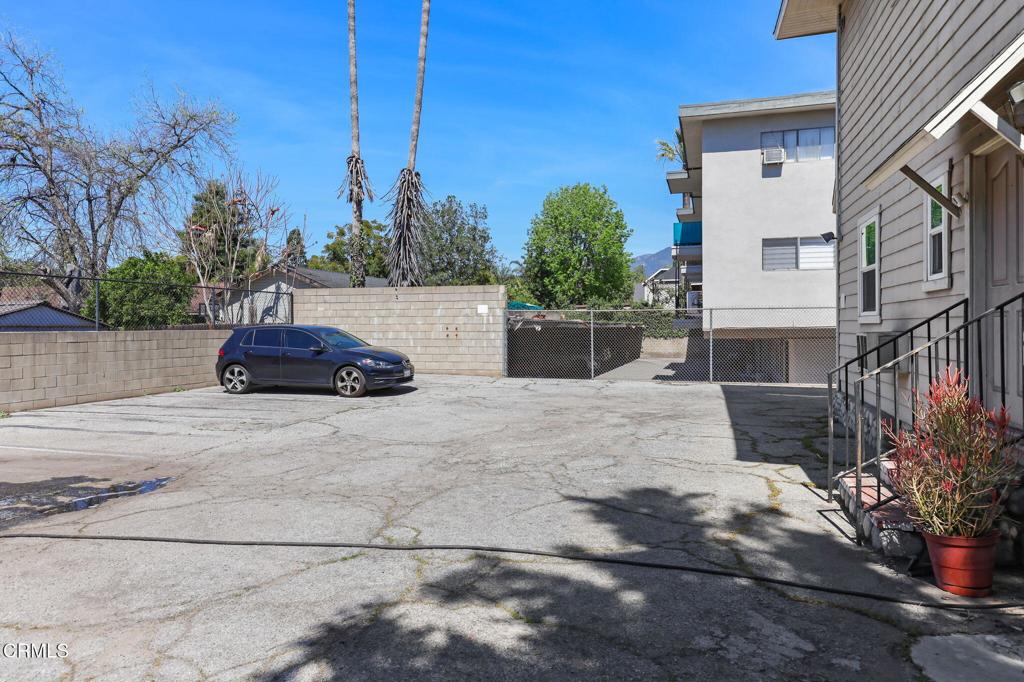 Property photo 33