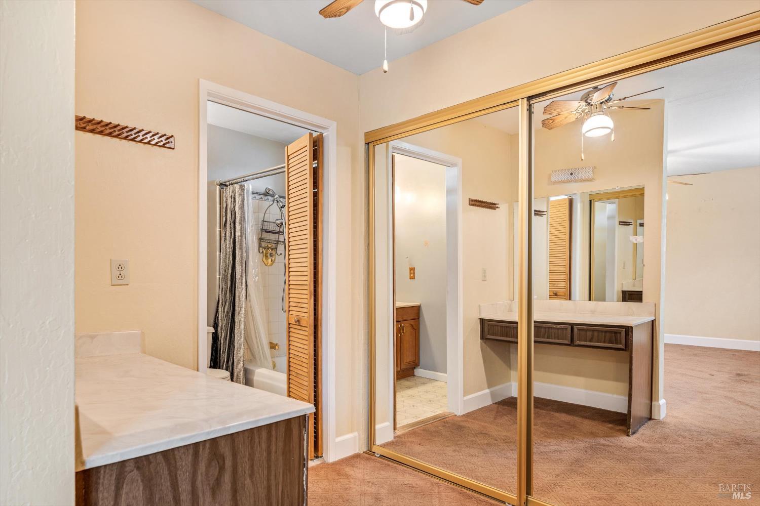 Property photo 32