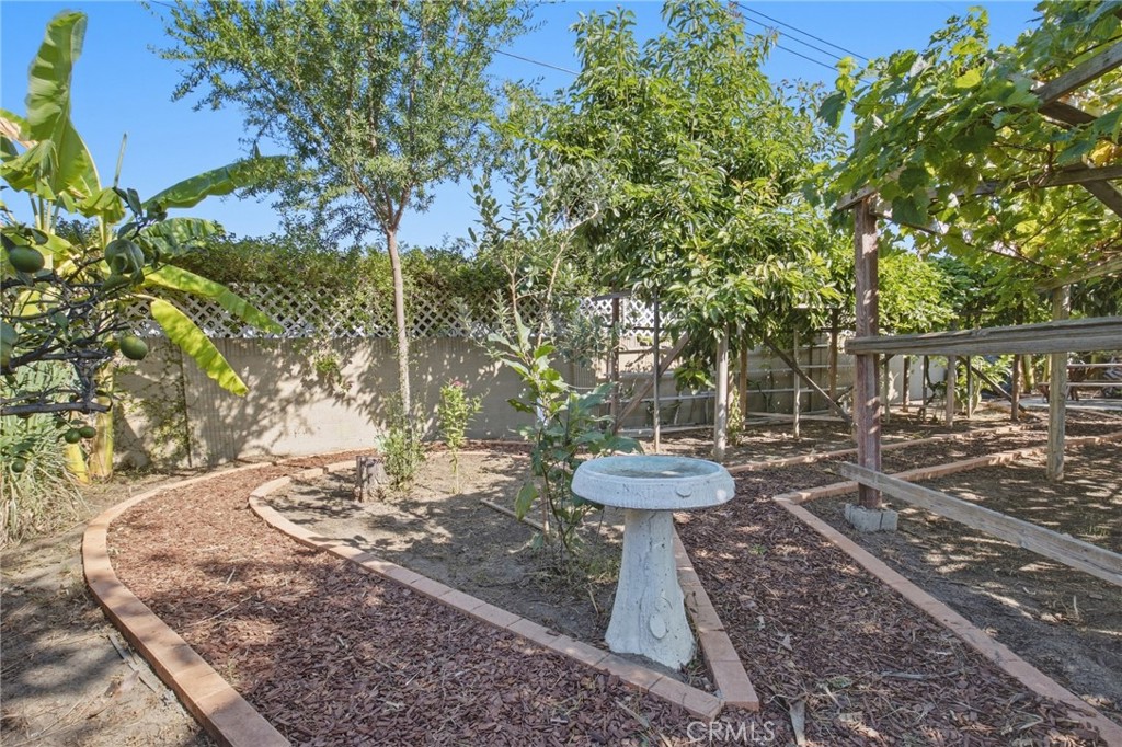 Property photo 33