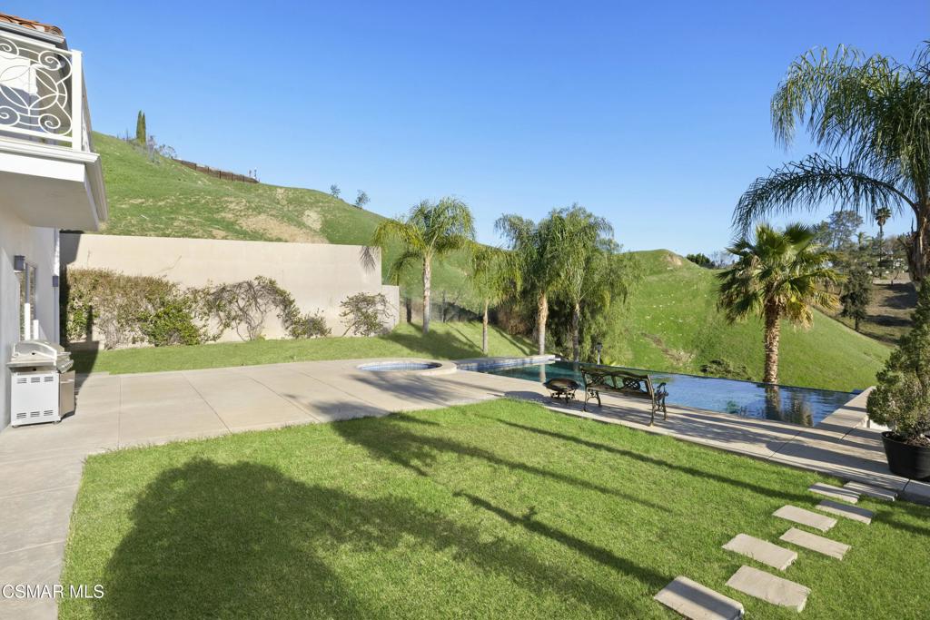 Property photo 32