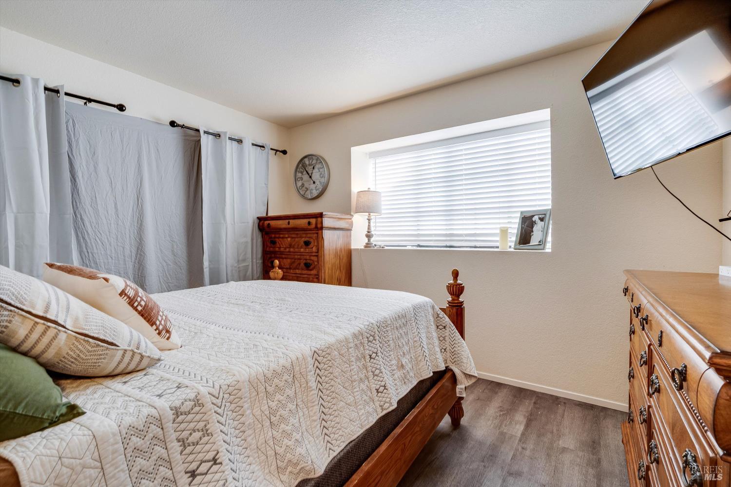 Property photo 33