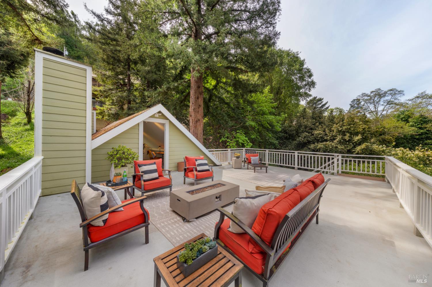 Property photo 32