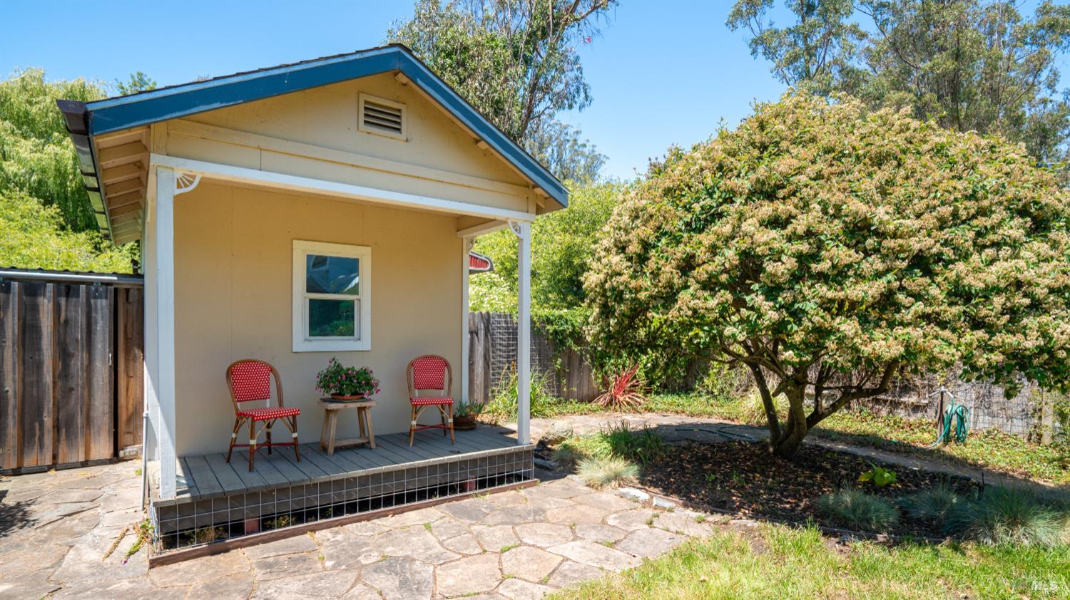 Property photo 37