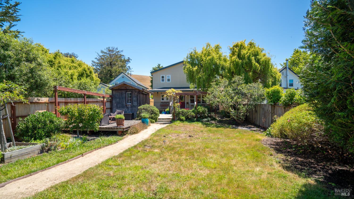 Property photo 38