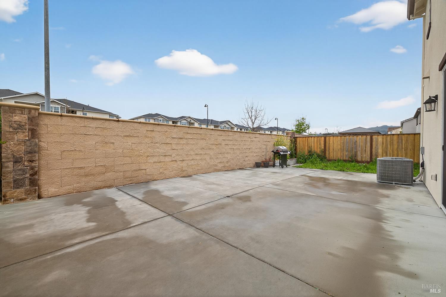 Property photo 33