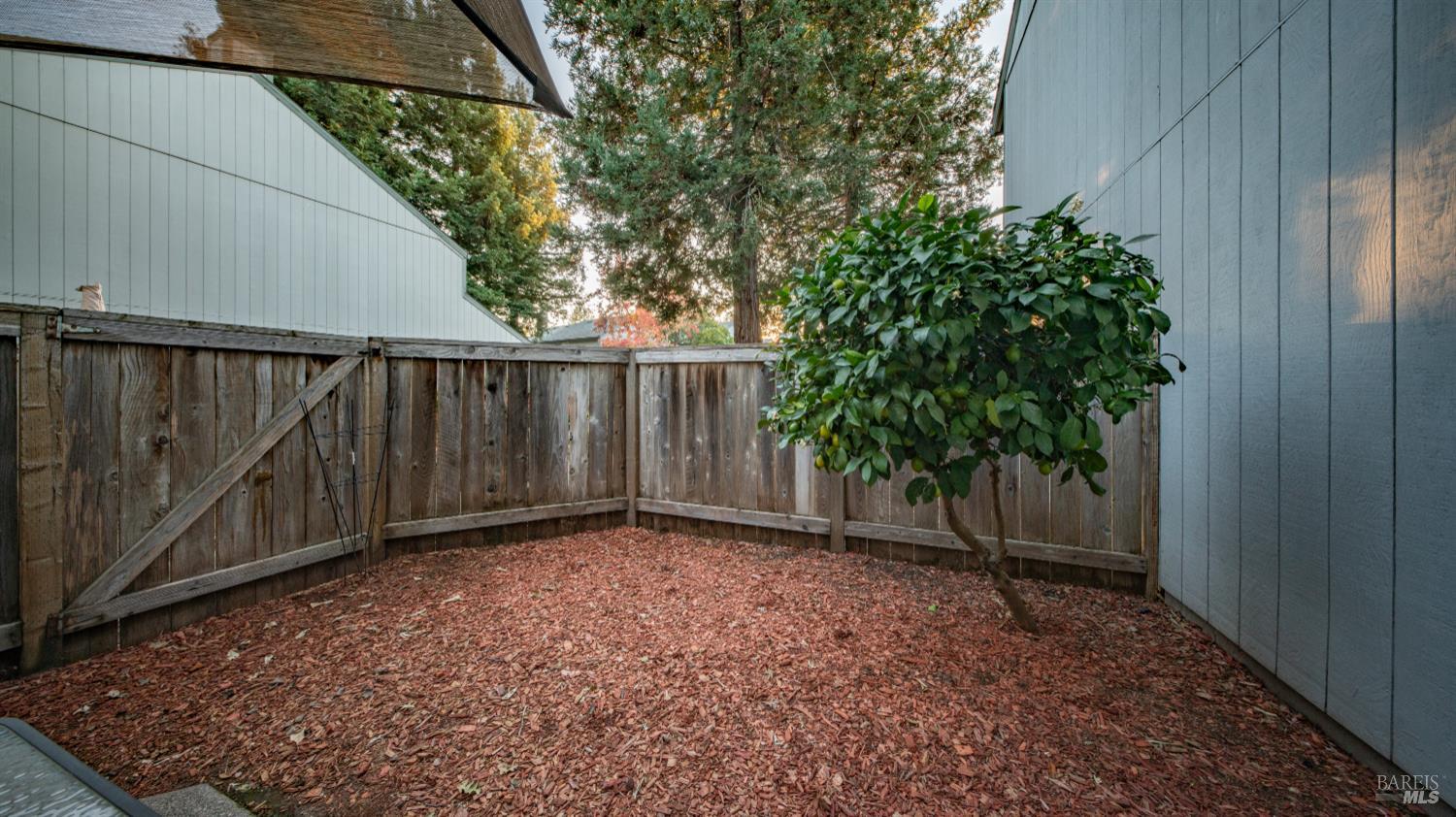 Property photo 28